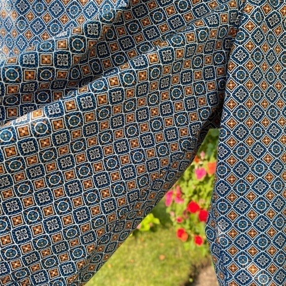 Penguin Classic fit small print shorts. - Picture 4 of 9